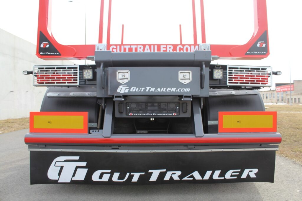 Первый прицеп сортиментовоз от Gut Trailer Первый прицеп сортиментовоз от Gut Trailer